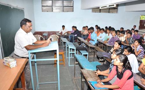 Dr. B.R. sontakke  delivered a guest lecture for B.Sc. Mathematics Students on 23.09.2015